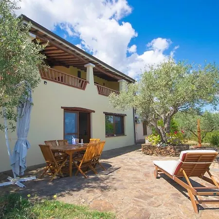 Ginepro Con Jacuzzi E Vista Mare *