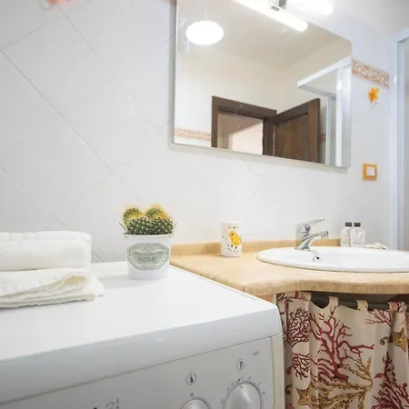 Ginepro Con Jacuzzi E Vista Mare 시니스콜라