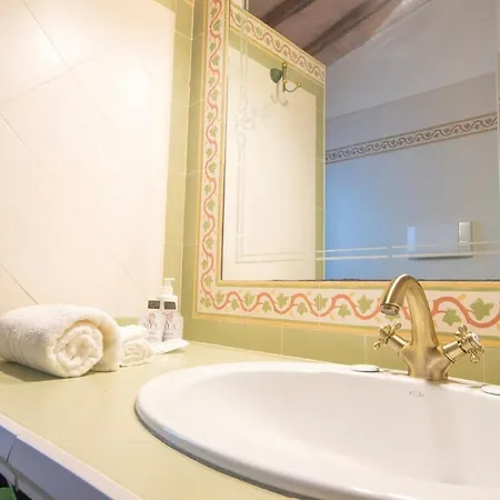 Ginepro Con Jacuzzi E Vista Mare 빌라