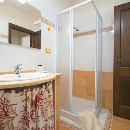 Ginepro Con Jacuzzi E Vista Mare 빌라 *